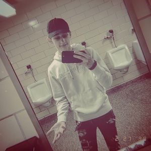 Meet your Posher, Eric